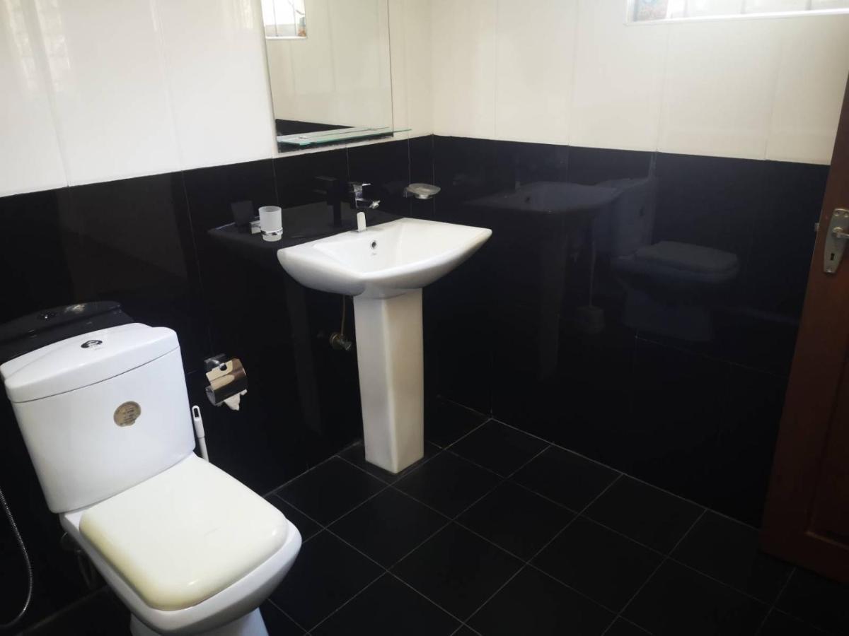 Sithu Guesthouse Bentota Ngoại thất bức ảnh
